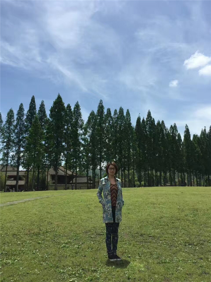 011 财务部胡文丽